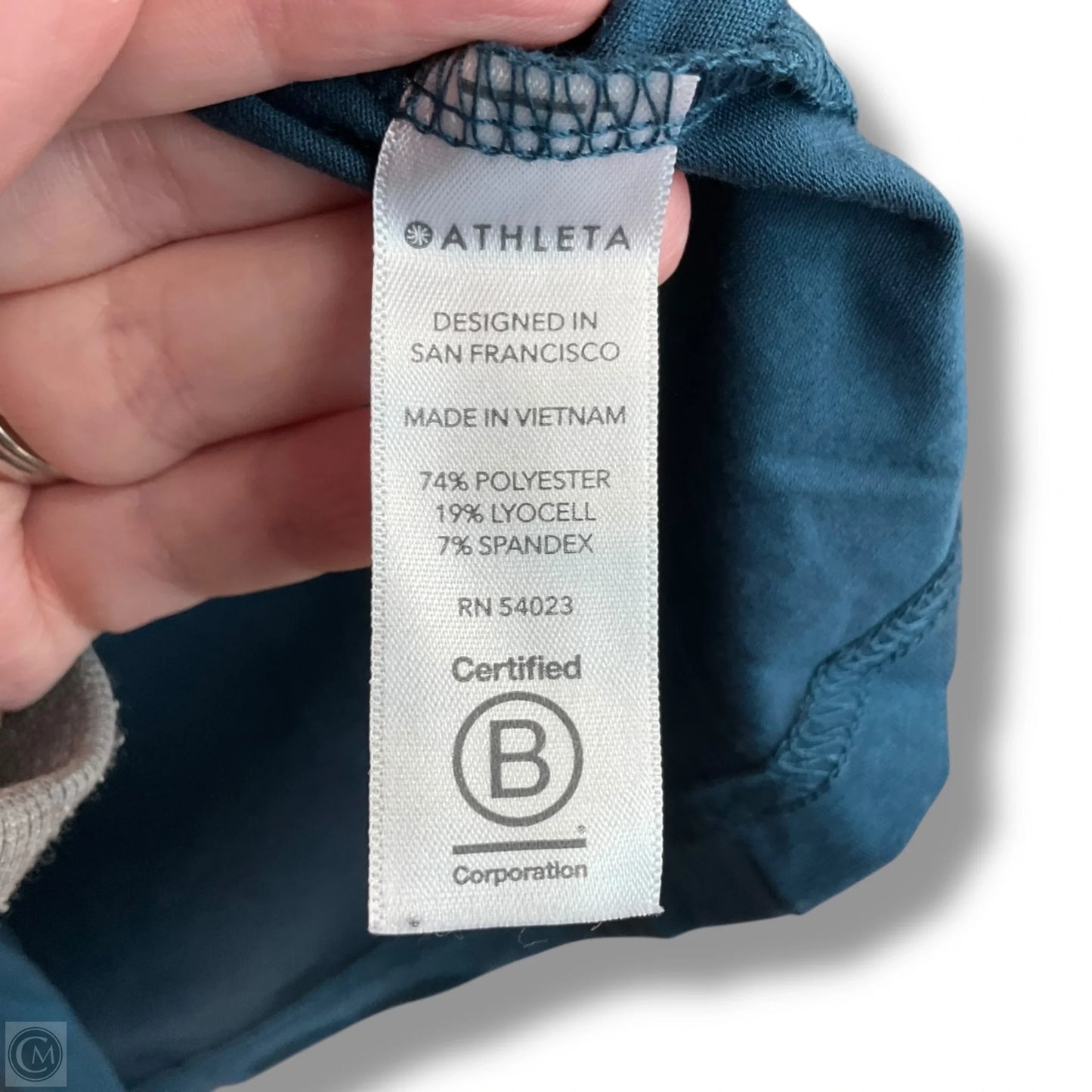Top Long Sleeve By Athleta In Blue, Size: Xl