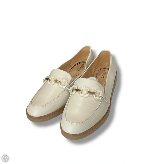 Shoes Flats By Life Stride In Cream, Size: 11