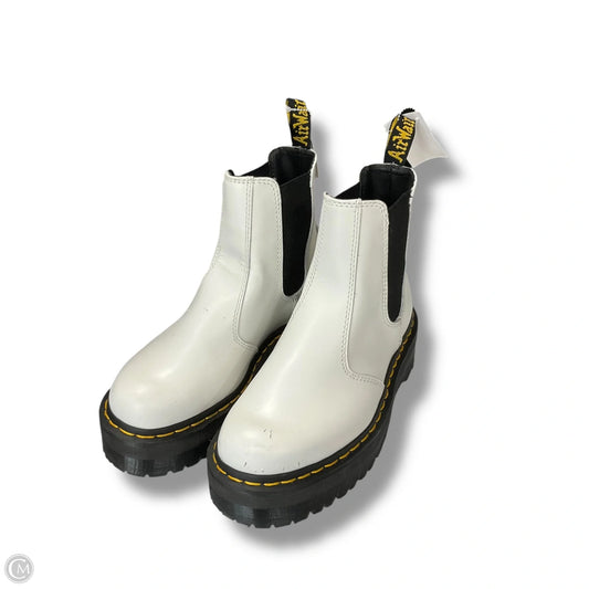 Boots Ankle Flats By Dr Martens In White, Size: 6