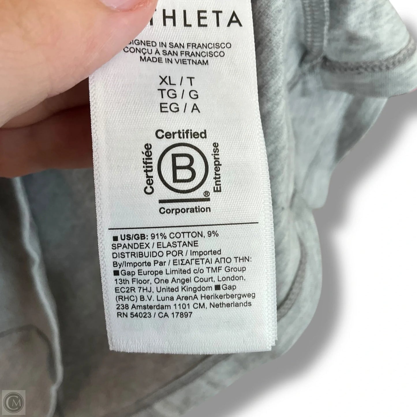 Athletic Top Short Sleeve By Athleta In Grey, Size: Xl