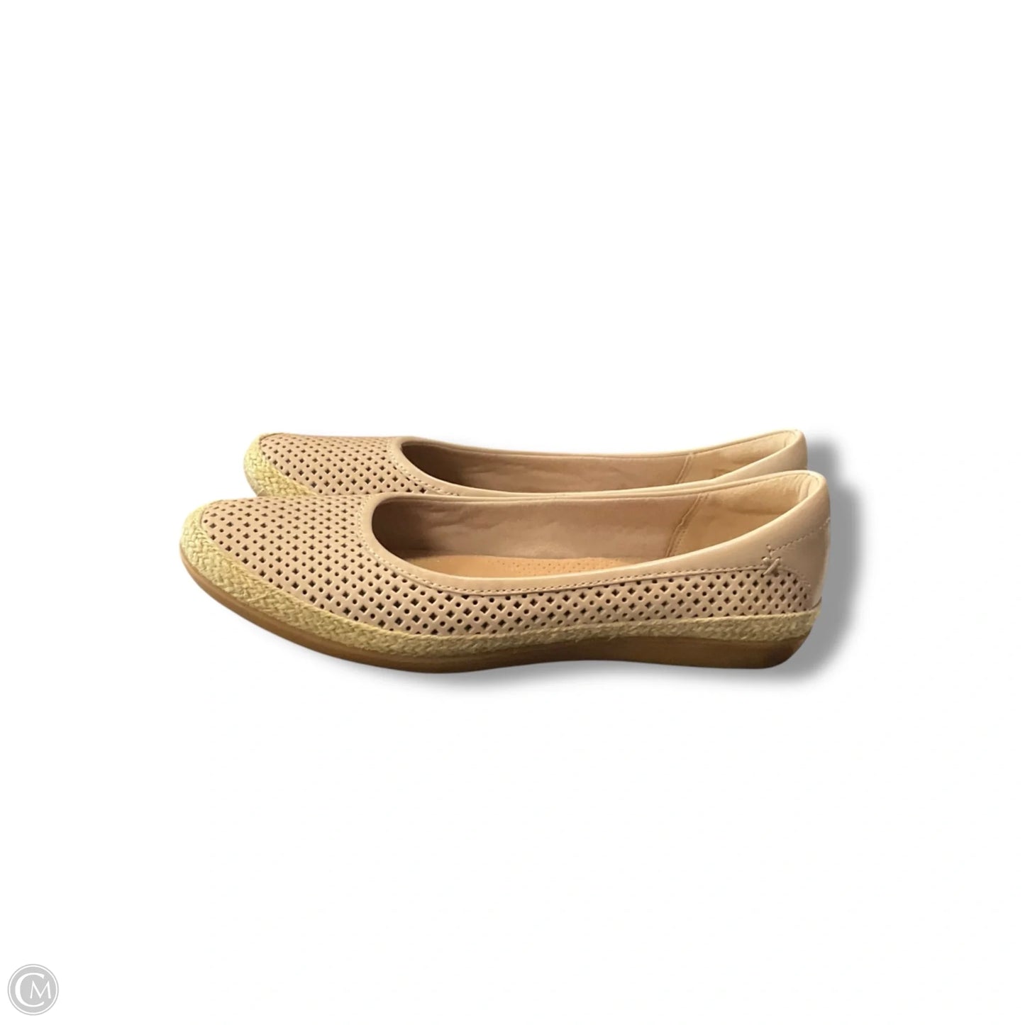Shoes Flats By Clarks In Beige, Size: 7