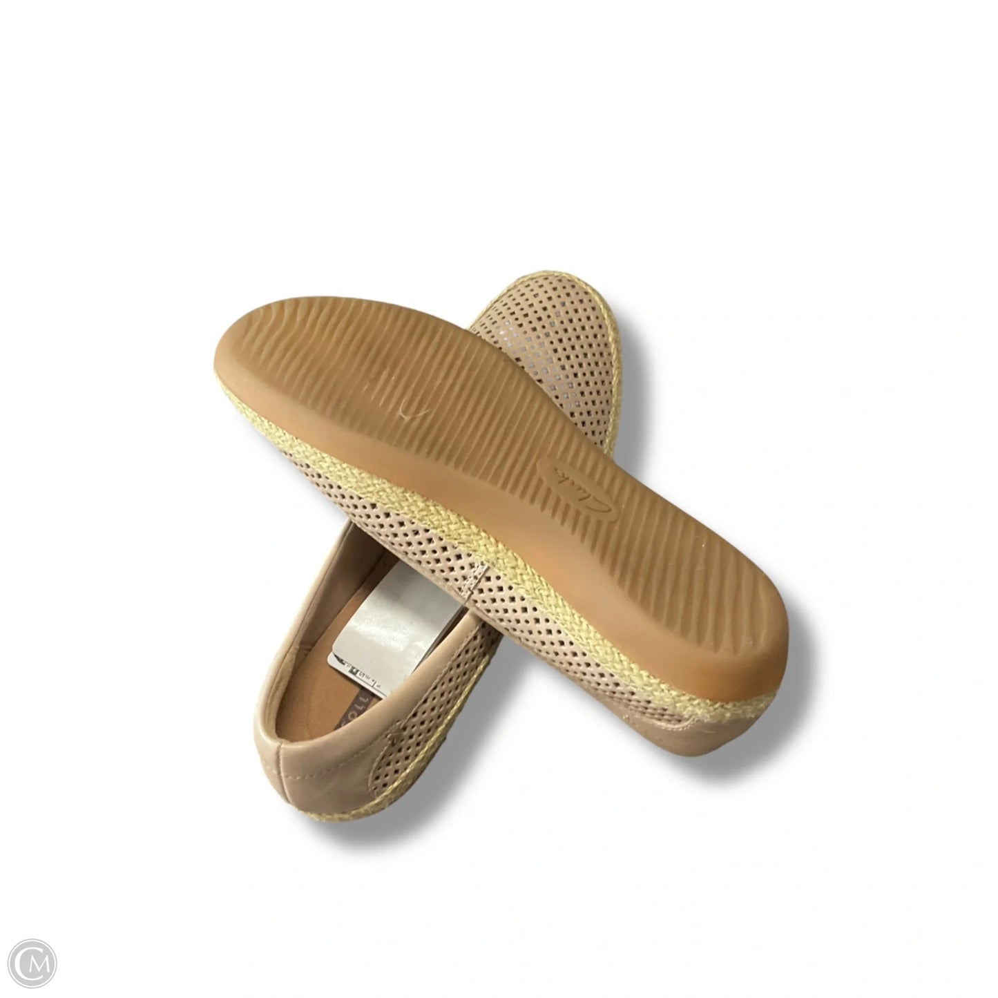 Shoes Flats By Clarks In Beige, Size: 7