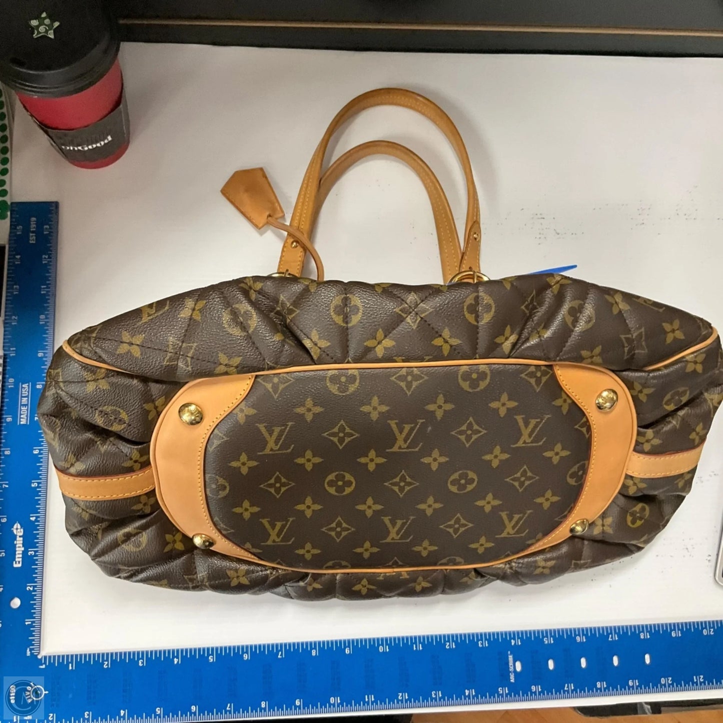 Handbag Luxury Designer By Louis Vuitton, Size: Medium