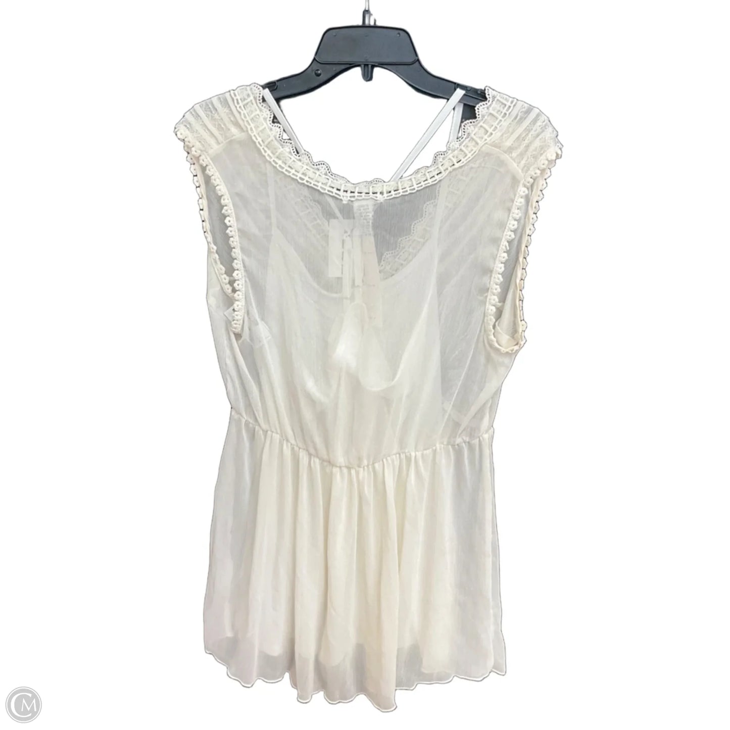 Top Sleeveless By Ultra Pink In White, Size: 1x