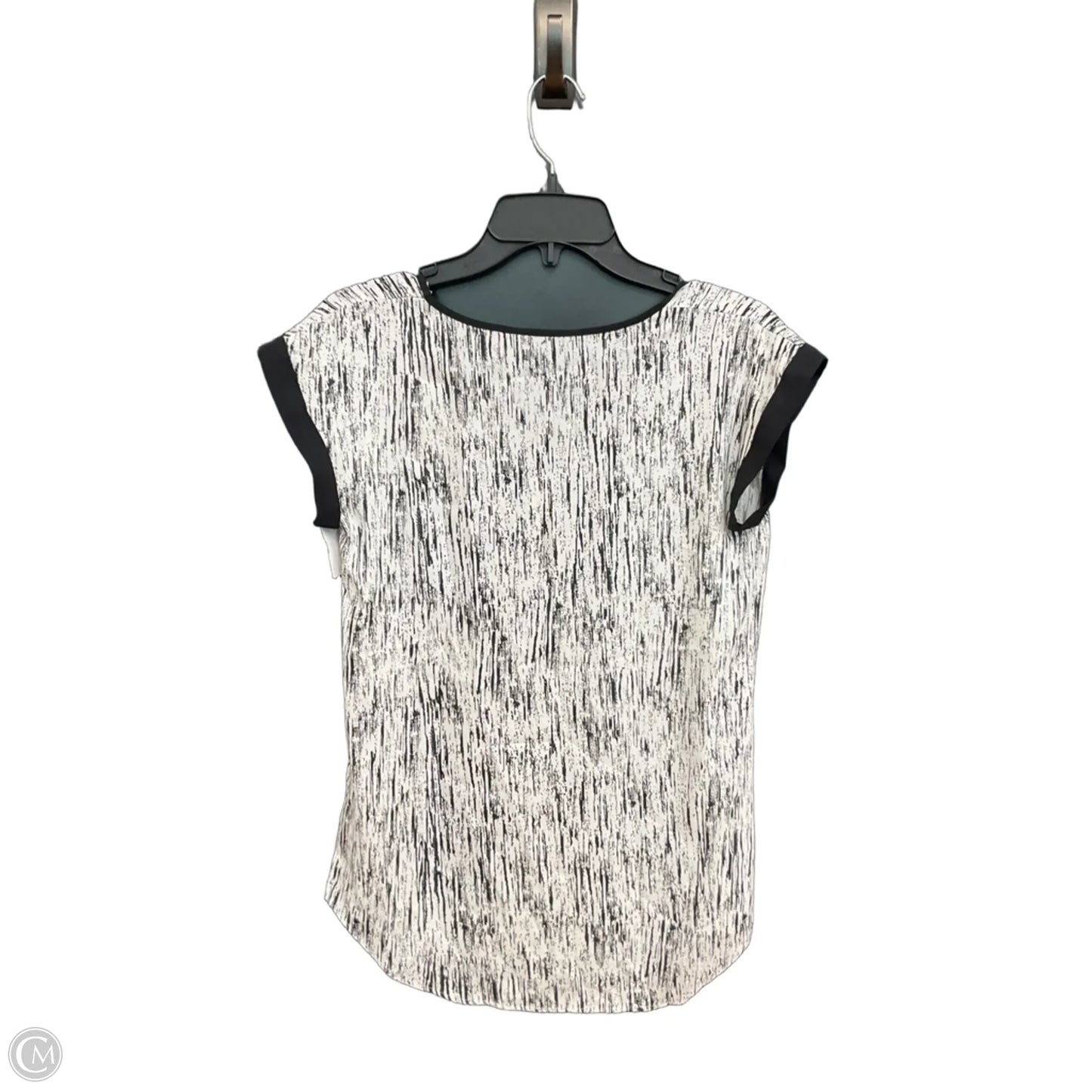 Top Sleeveless By Express In Black & White, Size: Xs