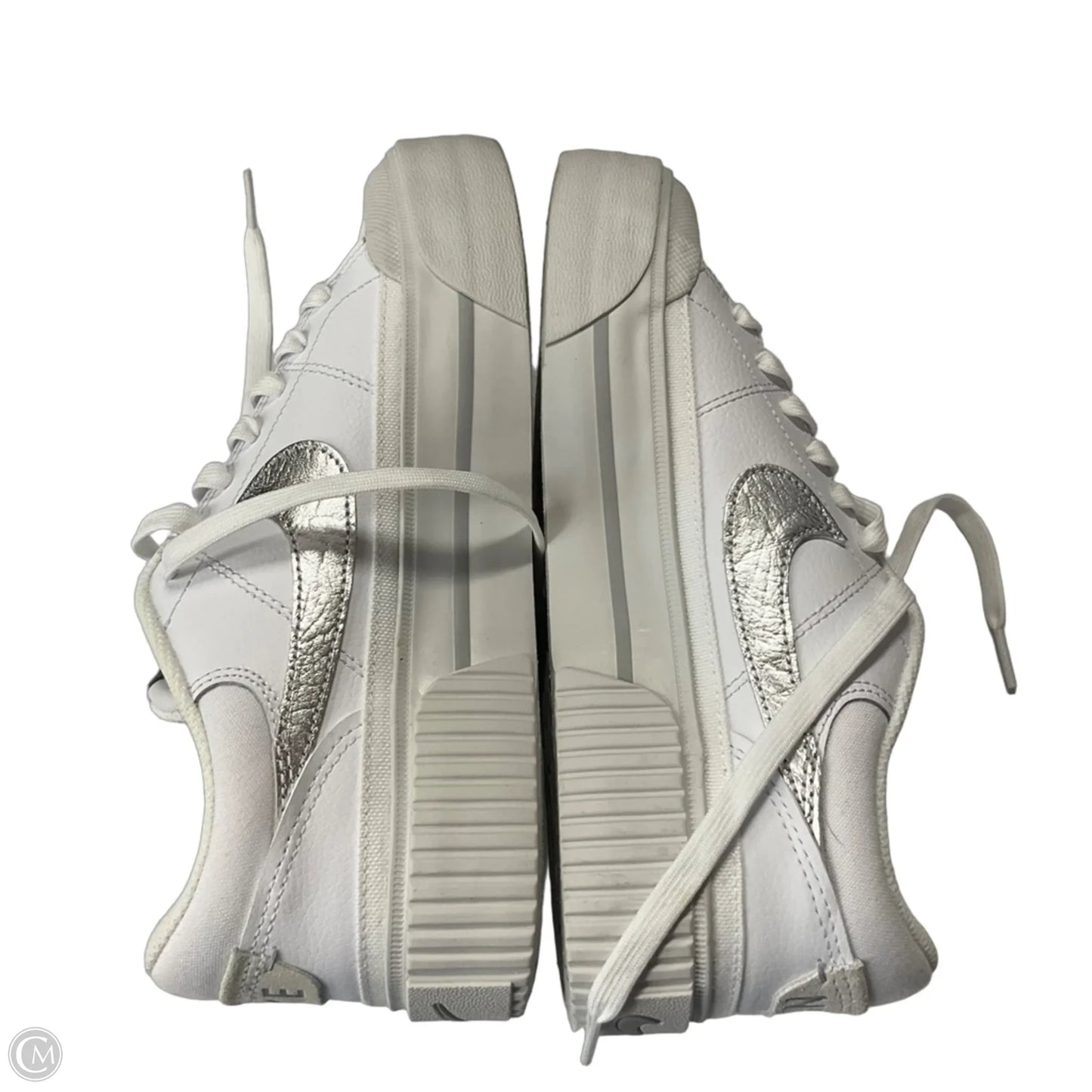Shoes Sneakers By Nike In White, Size: 7