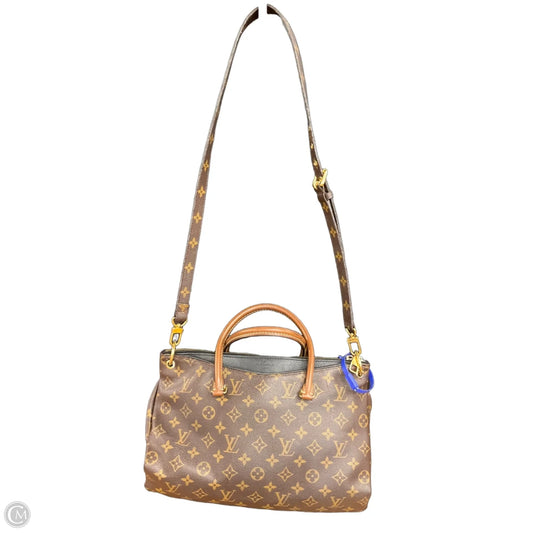 Handbag Luxury Designer By Louis Vuitton, Size: Large