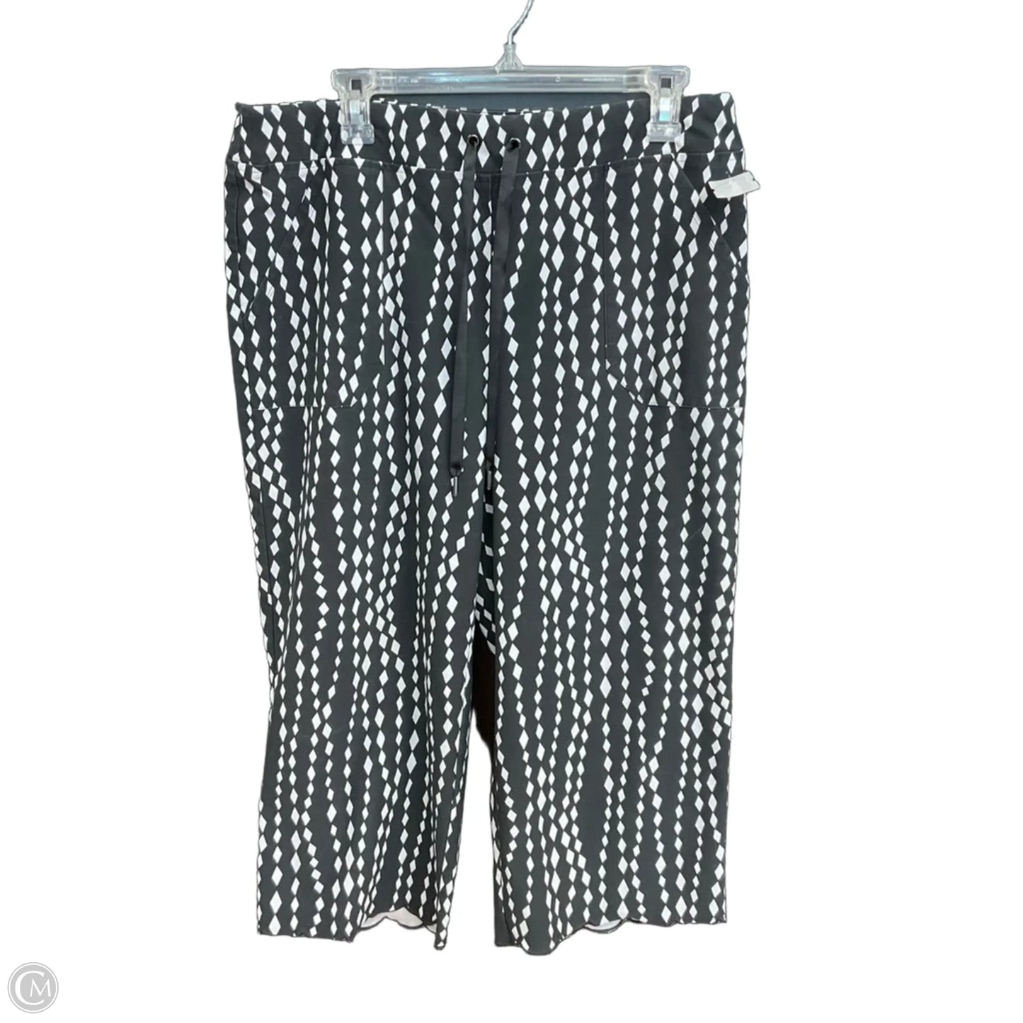 Capris By Chicos In Black, Size: 12