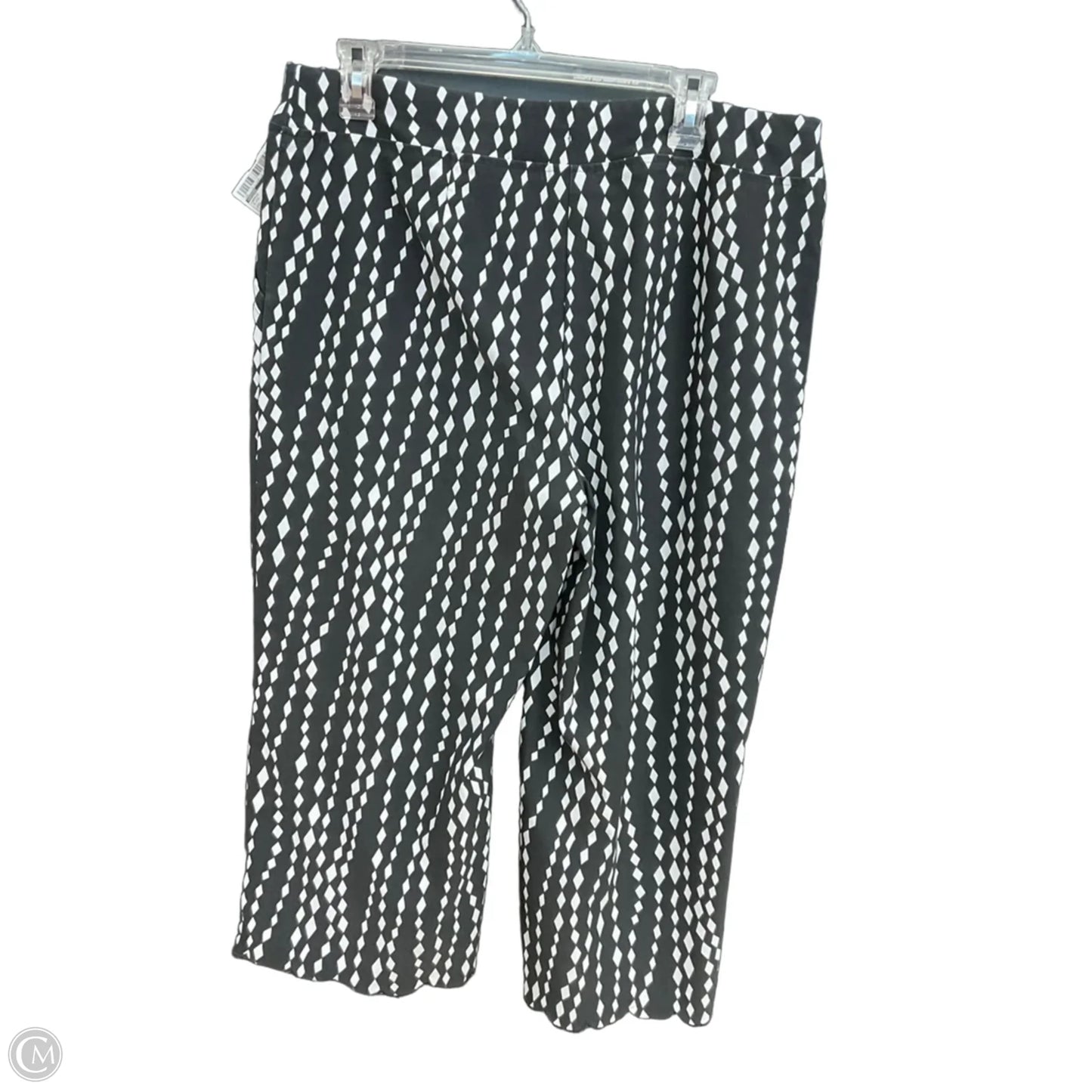 Capris By Chicos In Black, Size: 12