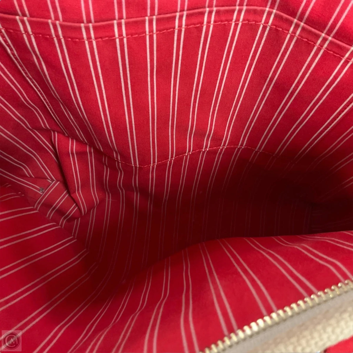 Handbag Luxury Designer By Louis Vuitton, Size: Medium