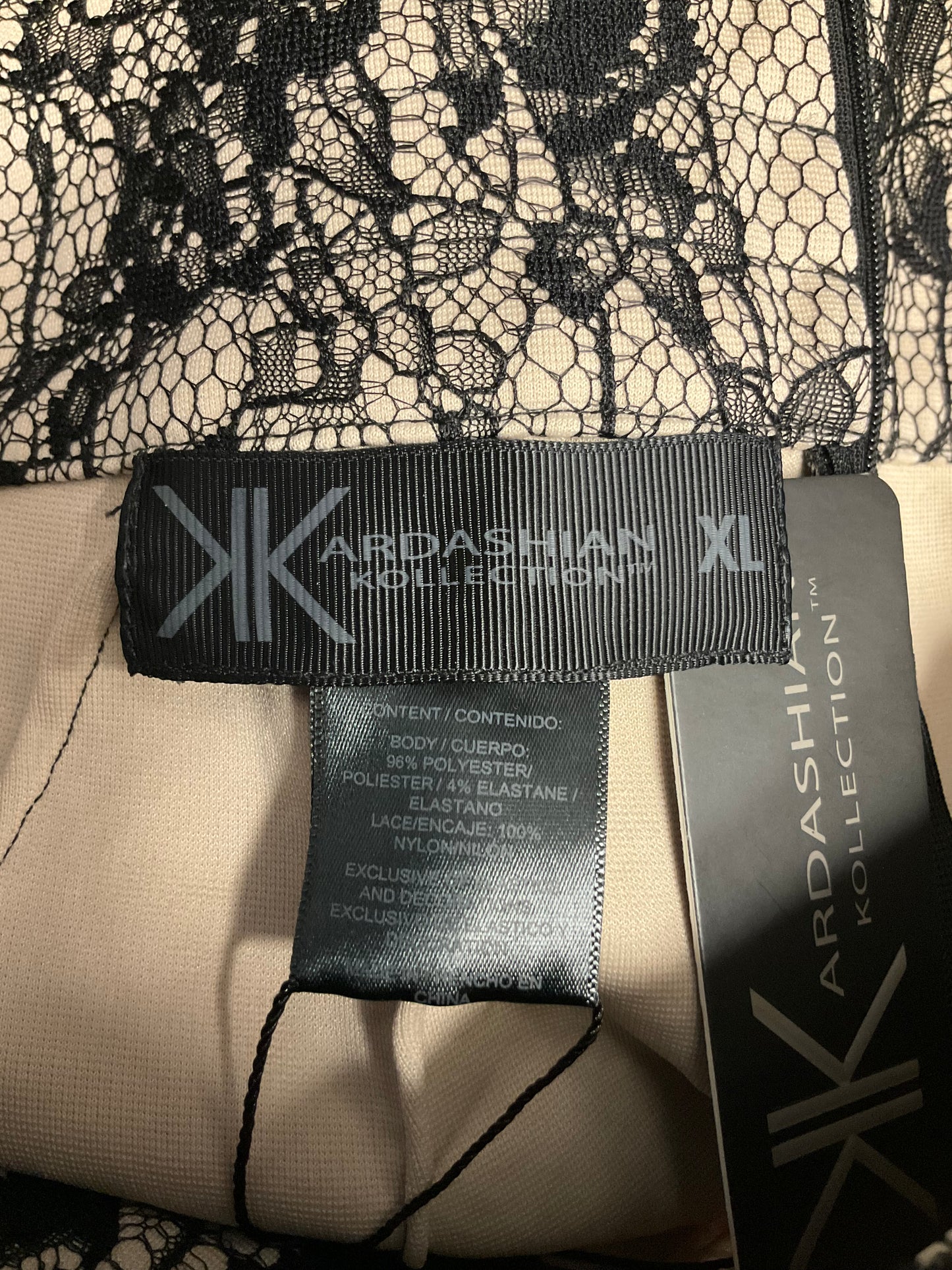 Skirt Mini & Short By Kardashian Kollections  Size: Xl