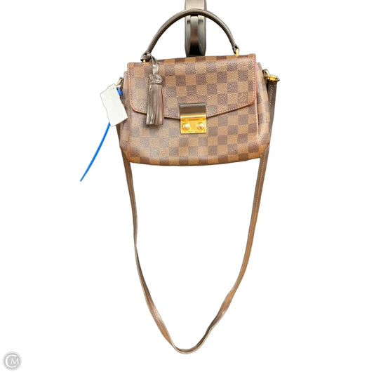 Crossbody Luxury Designer By Louis Vuitton, Size: Medium