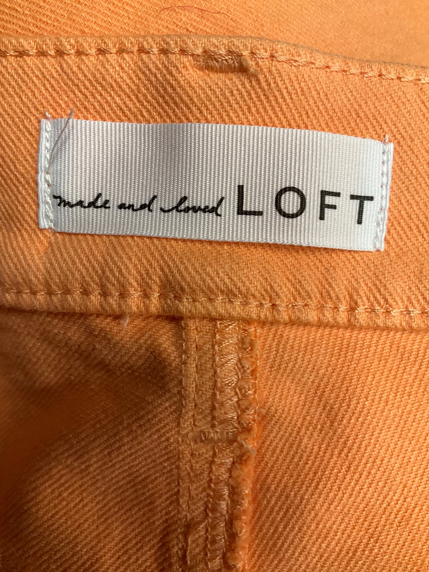 Peach Shorts Loft, Size 6