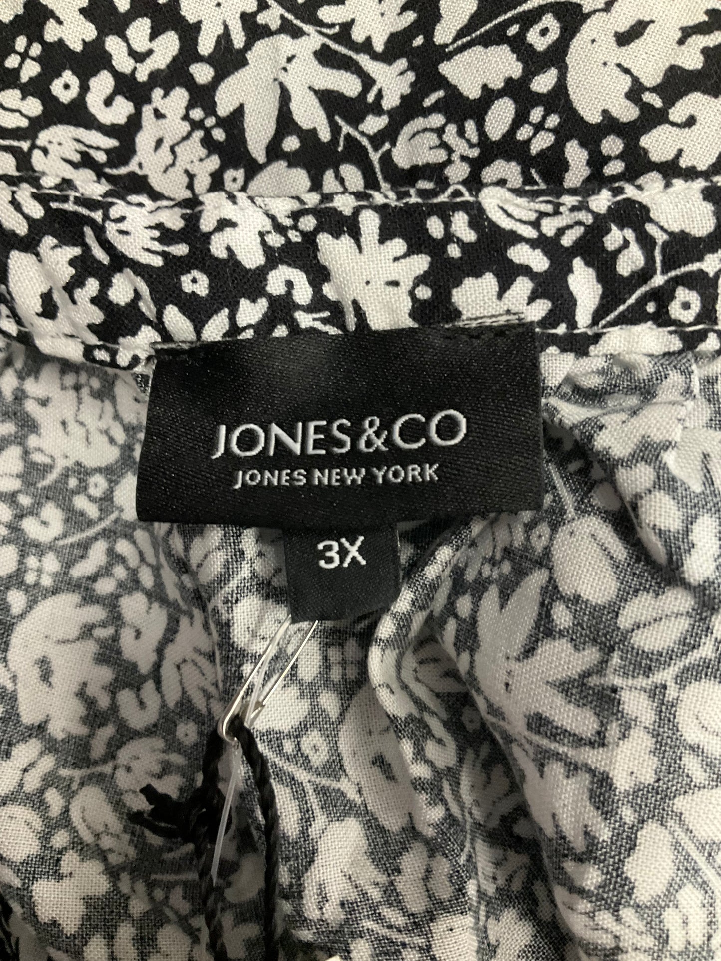 Black & White Top 3/4 Sleeve Jones And Co, Size 3x