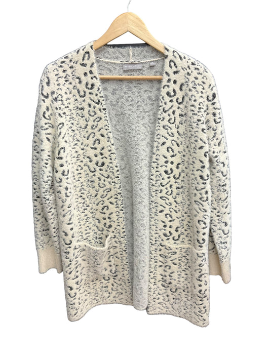 Sweater Cardigan By Evolution In Animal Print, Size: M