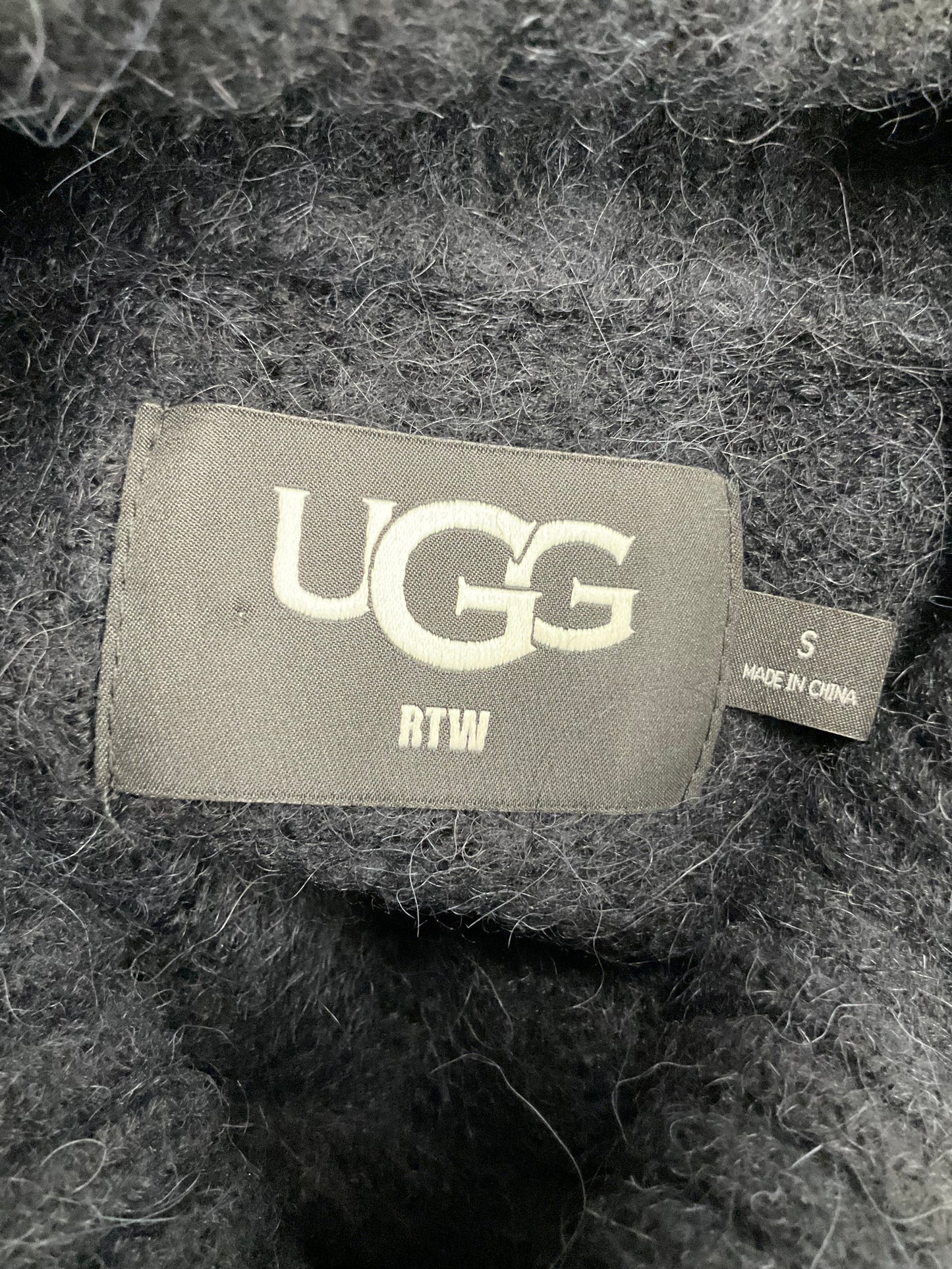 Off Black Sweater Ugg, Size S