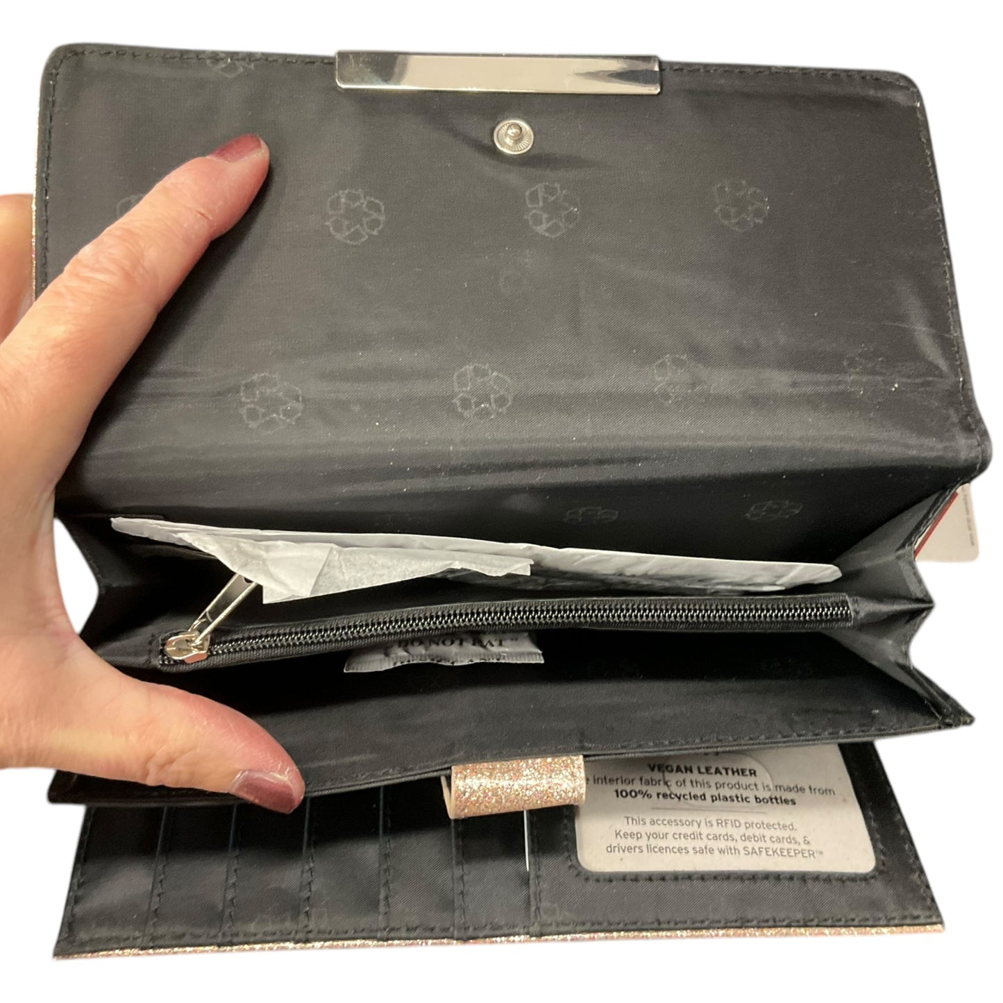 Wallet By Clothes Mentor, Size: Medium