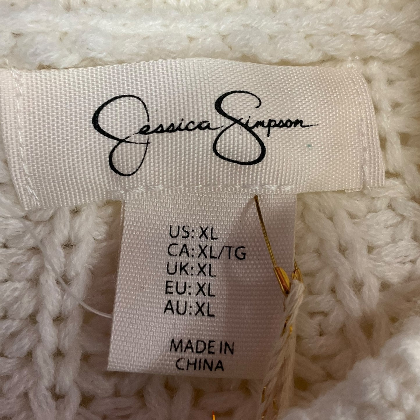 Sweater By Jessica Simpson In White, Size: Xl