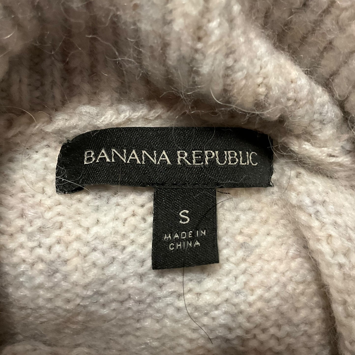 Sweater By Banana Republic  Size: S