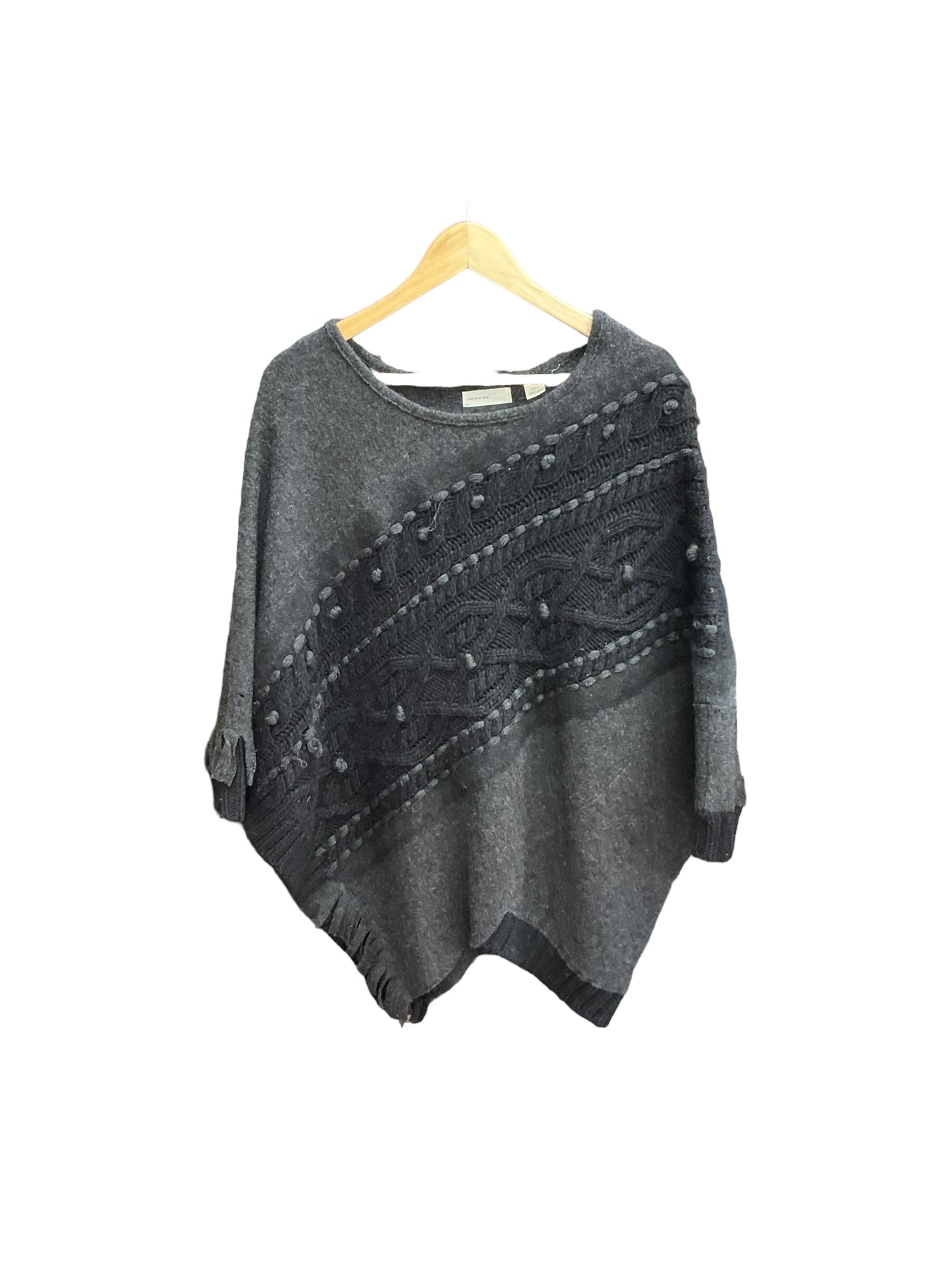 Poncho By Sleeping On Snow In Black & Grey, Size: Xs