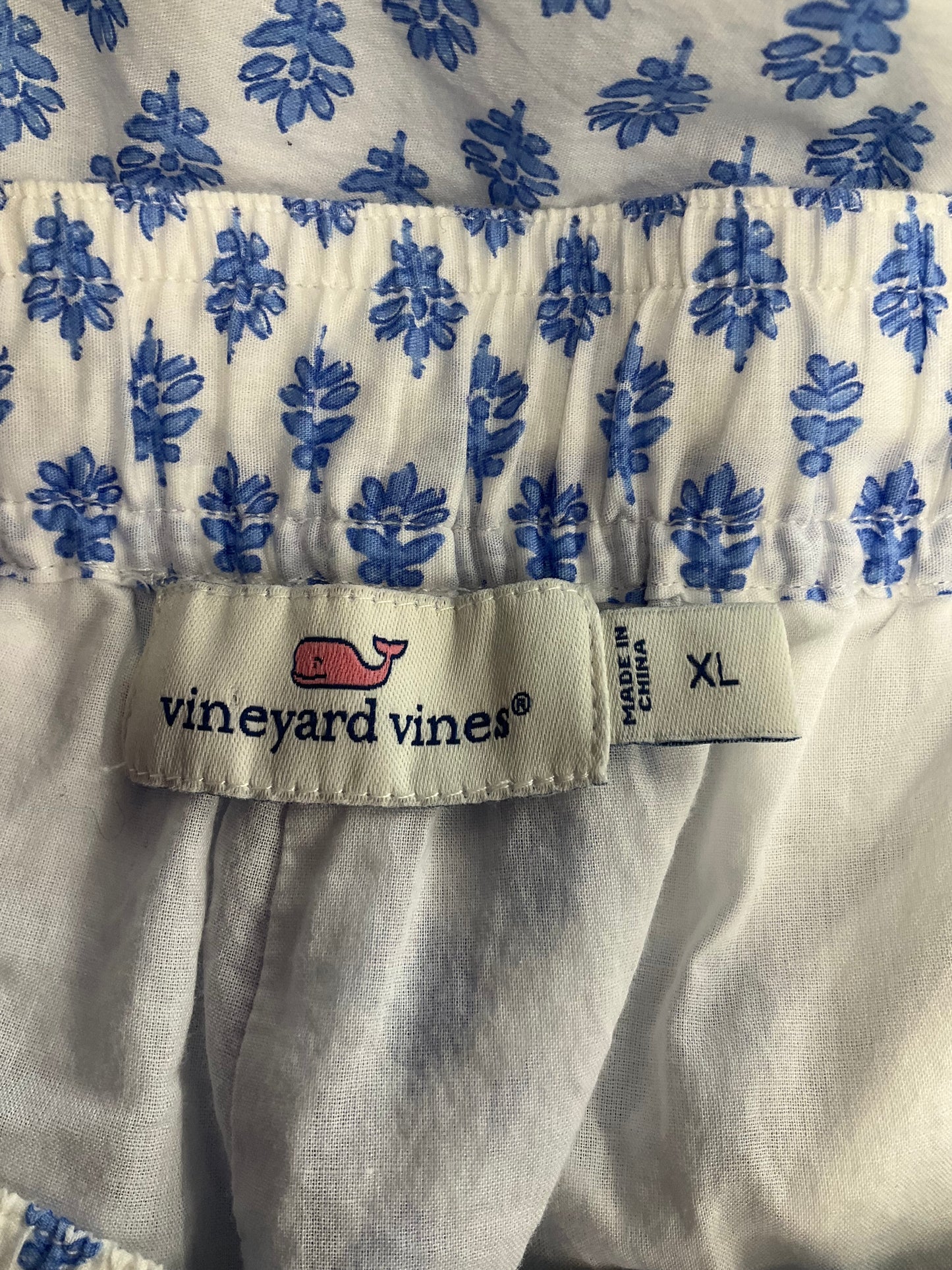 Shorts By Vineyard Vines  Size: 14