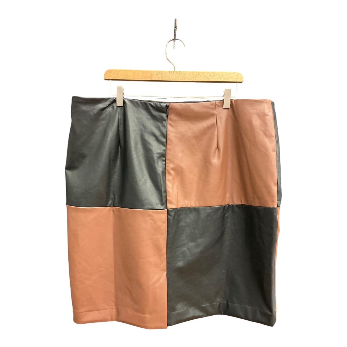 Skirt Mini & Short By Bar Iii In Black & Brown, Size: 18