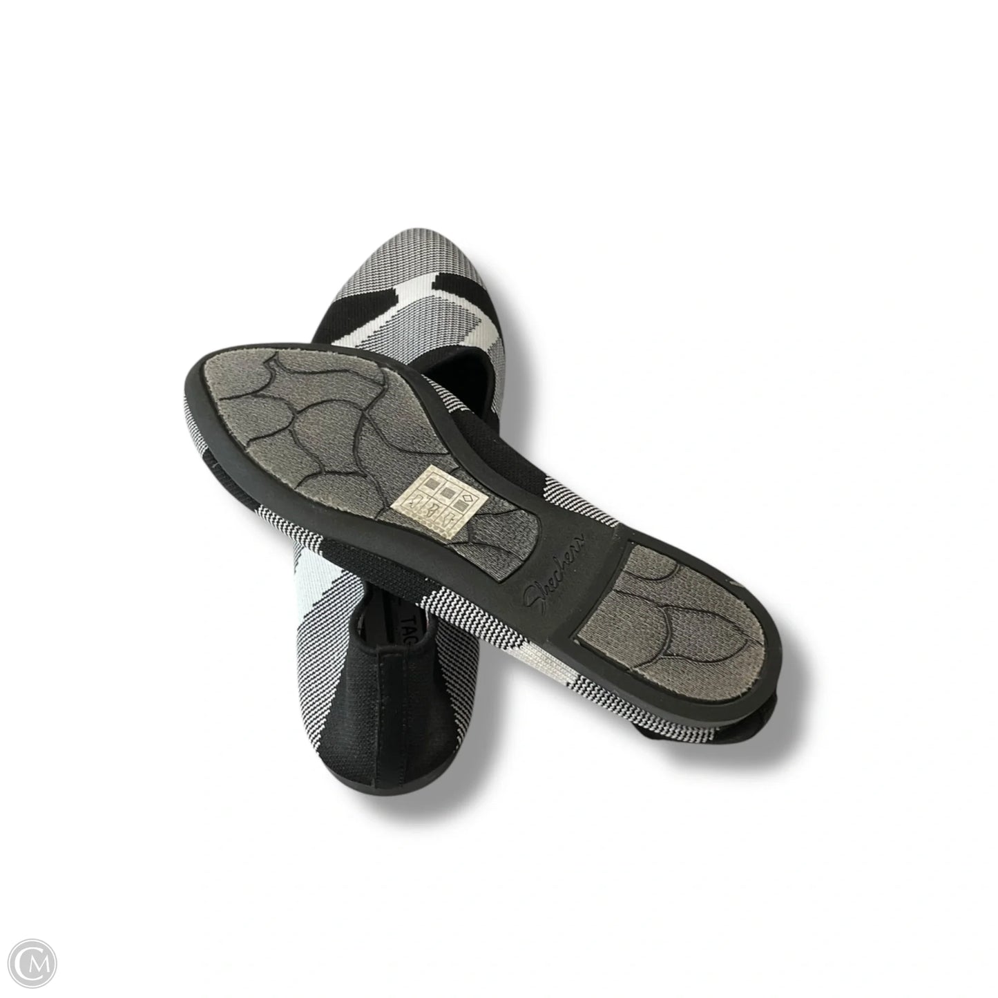 Shoes Flats By Skechers In Black & White, Size: 9