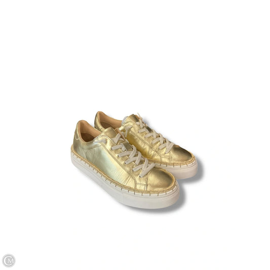 Shoes Sneakers By Diba In Gold, Size: 8