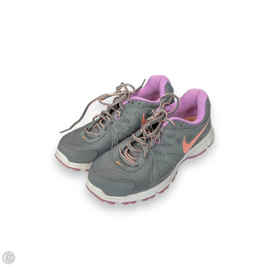 Shoes Athletic By Nike  Size: 6.5