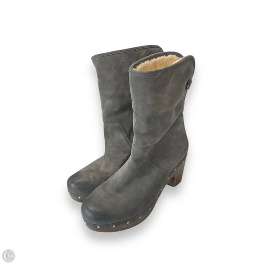 Boots Designer By Ugg In Grey, Size: 8