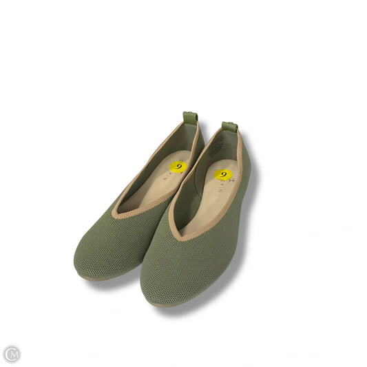 Shoes Flats By Danskin In Green, Size: 9