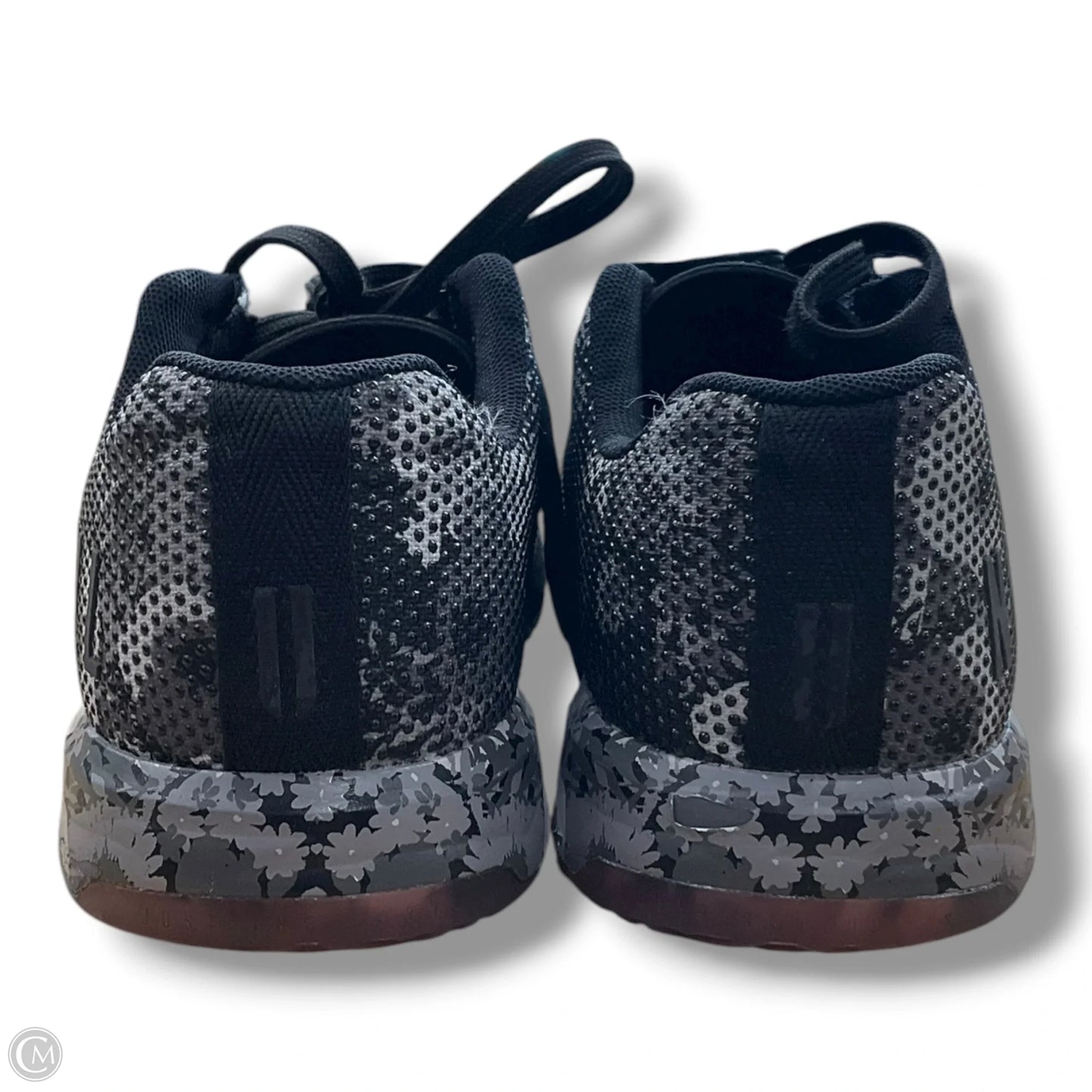 Shoes Athletic By Cmc In Black & Grey, Size: 6