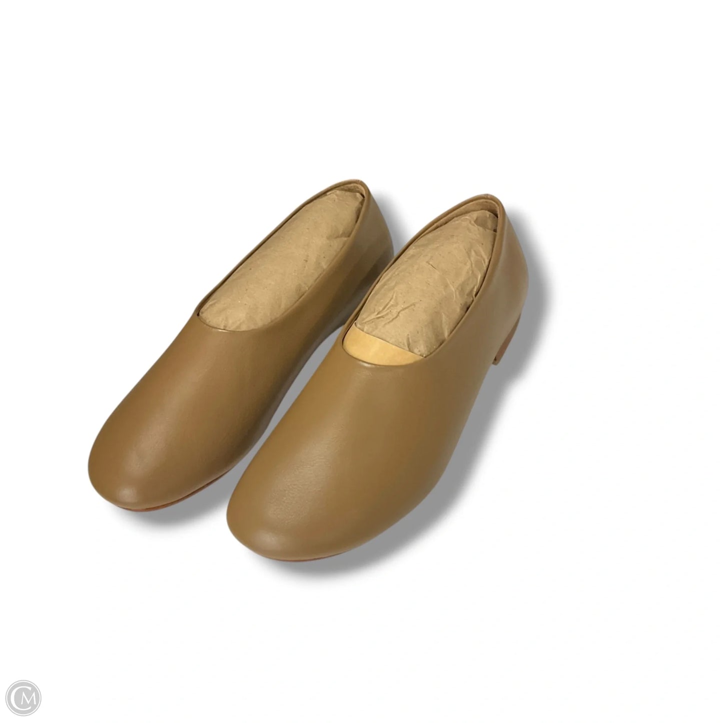 Shoes Flats By Cma In Brown, Size: 6