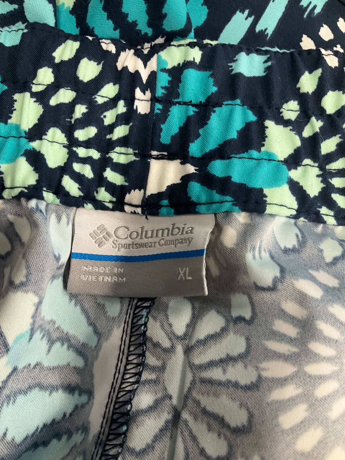 Athletic Shorts By Columbia In Multi-colored, Size: Xl