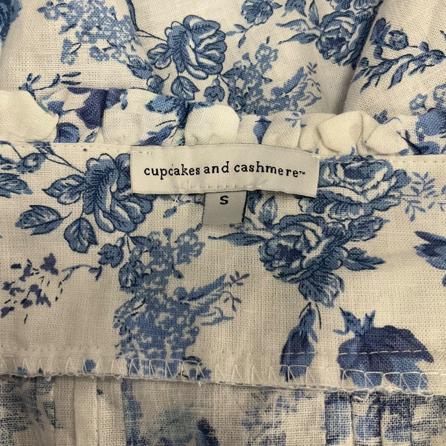 Blouse 3/4 Sleeve By Cupcakes And Cashmere In Floral Print, Size: S