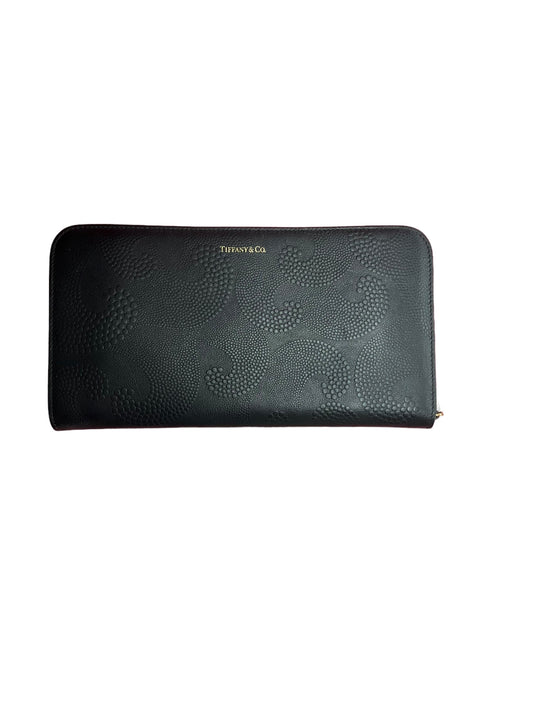 Wallet By Tiffany And Company  Size: Large