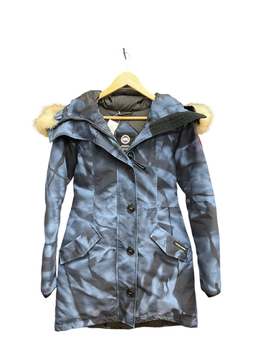 Coat Luxury Designer By Canada Goose In Blue, Size: S