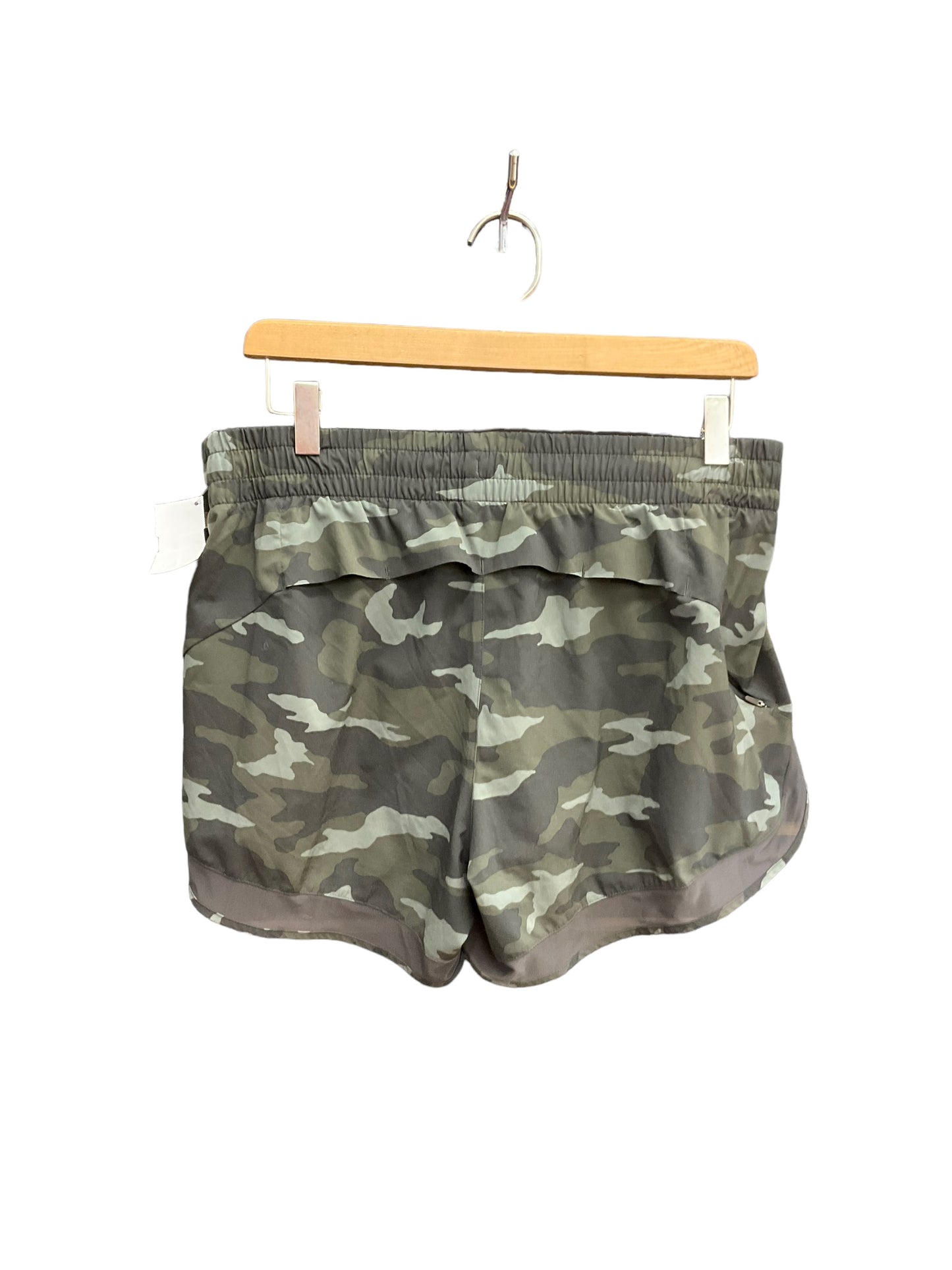 Athletic Shorts By Athleta In Camouflage Print, Size: M