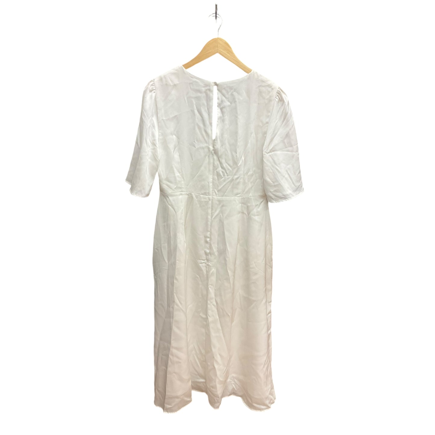 Dress Casual Midi By Clothes Mentor In White, Size: Xl