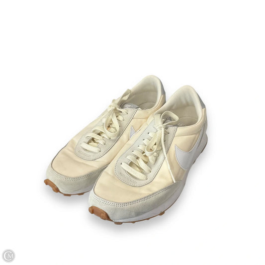 Shoes Athletic By Nike In Cream, Size: 9