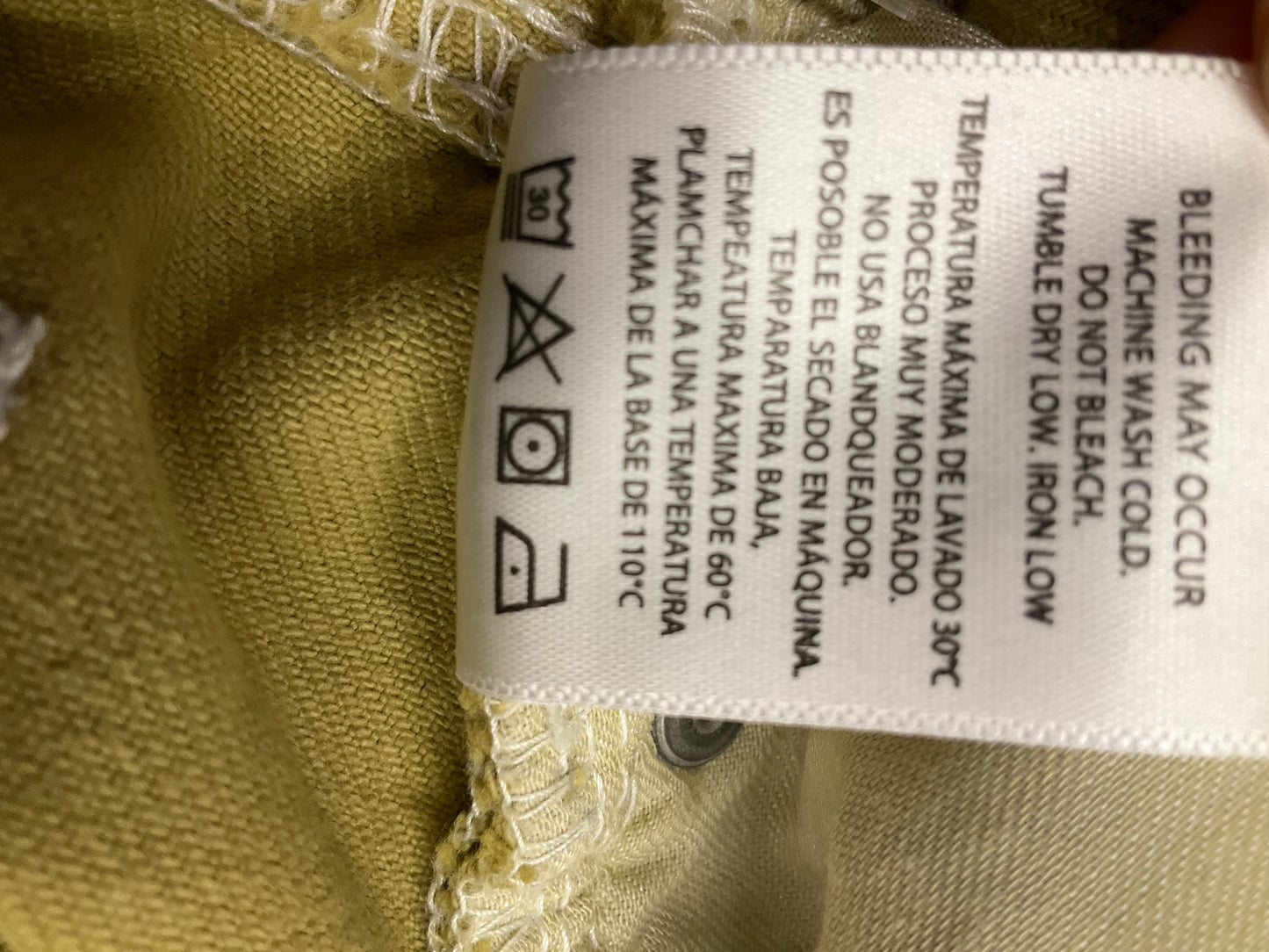 Tan Pants Cargo & Utility Clothes Mentor, Size 2