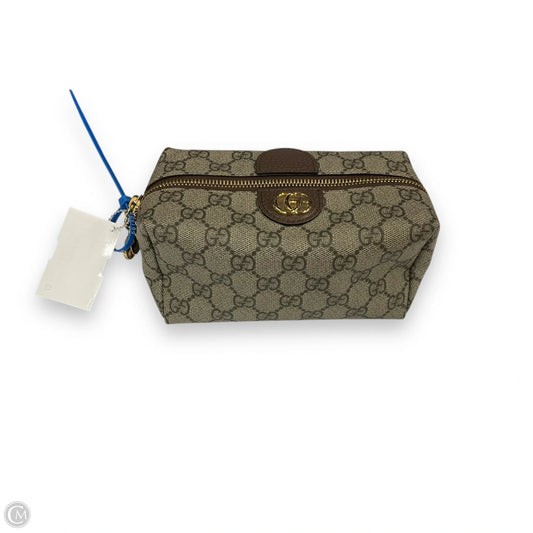 Makeup Bag Luxury Designer By Gucci, Size: Medium