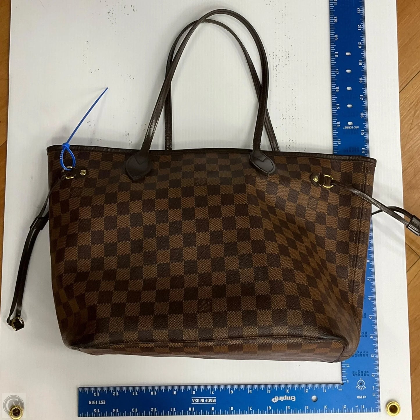 Tote Luxury Designer By Louis Vuitton, Size: Medium