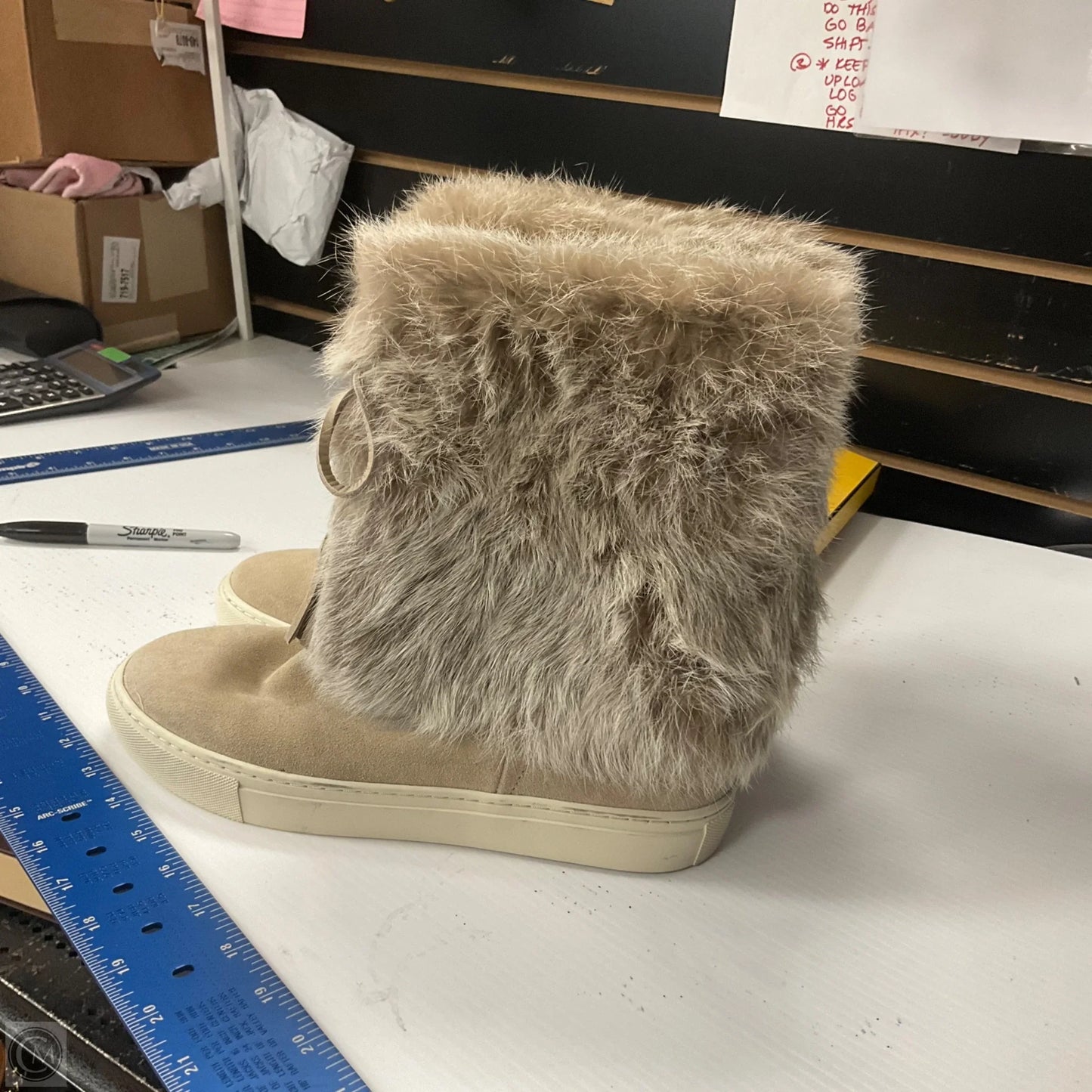 Boots Designer By Tory Burch In Beige, Size: 9