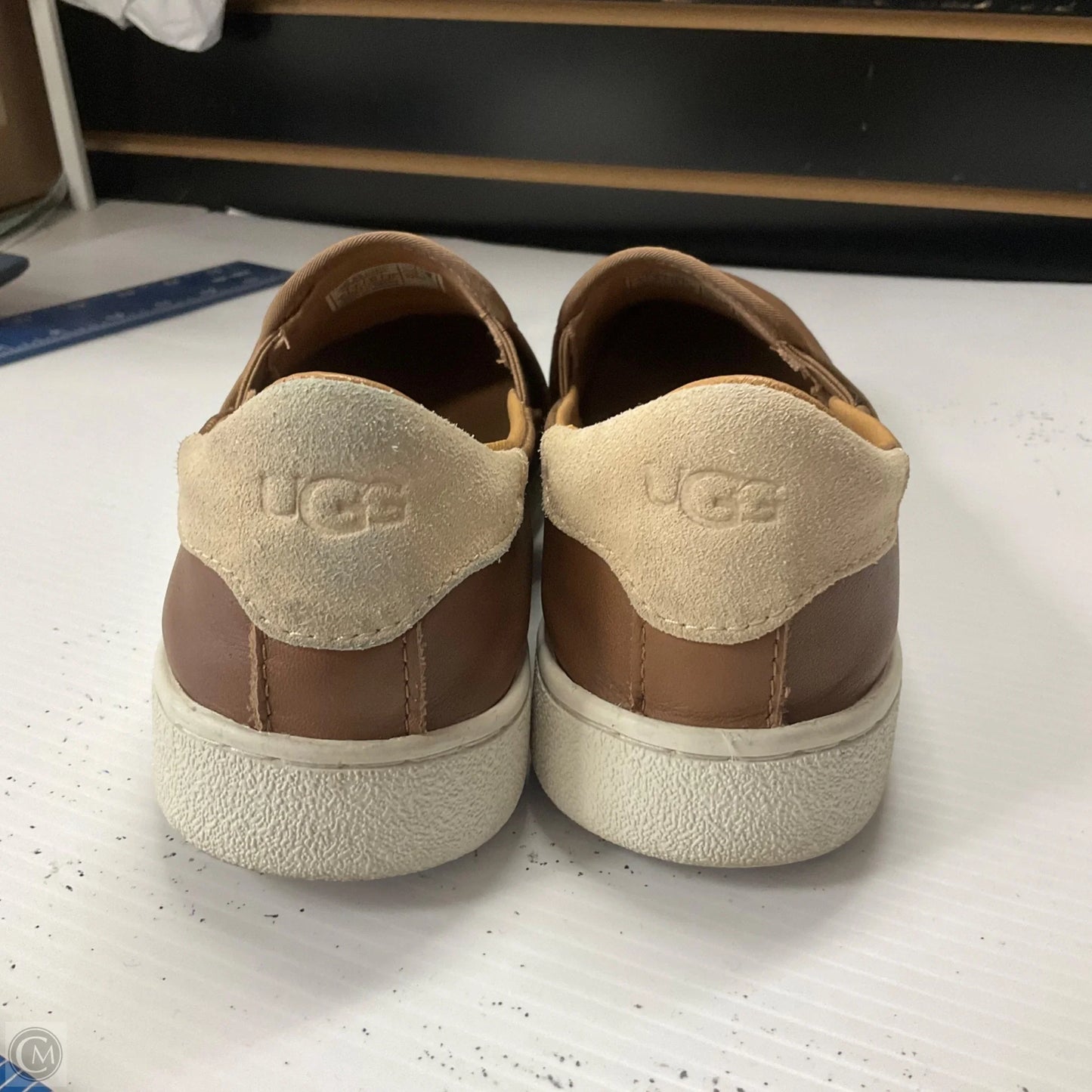 Shoes Designer By Ugg In Brown, Size: 6