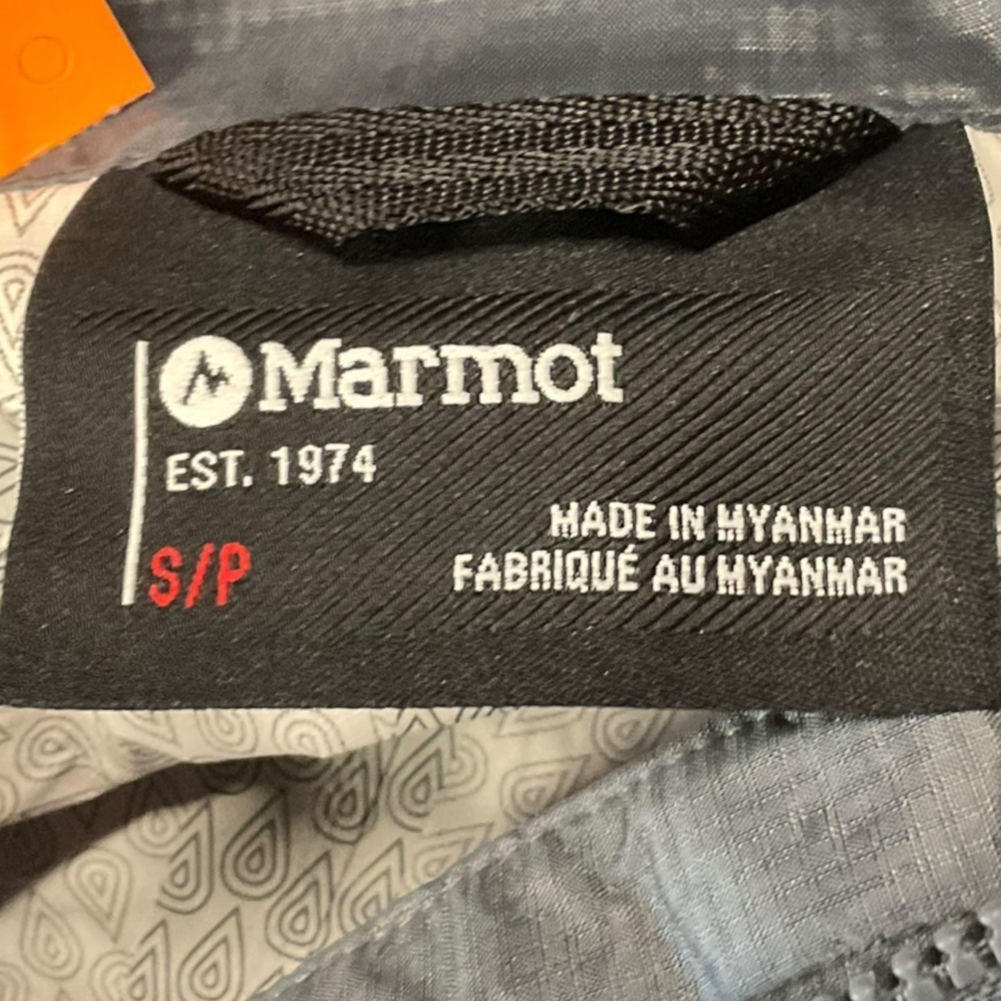 Jacket Windbreaker By Marmot In Grey, Size: S