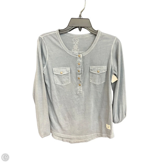 Top Long Sleeve By Ivory Ella In Blue, Size: Xs