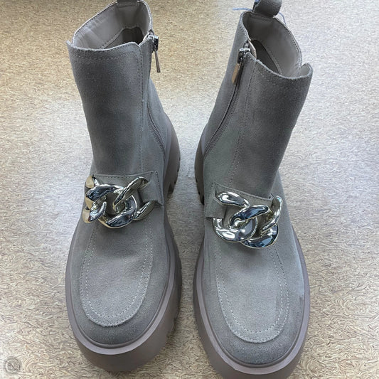 Boots Ankle Flats By Steve Madden In Beige, Size: 10