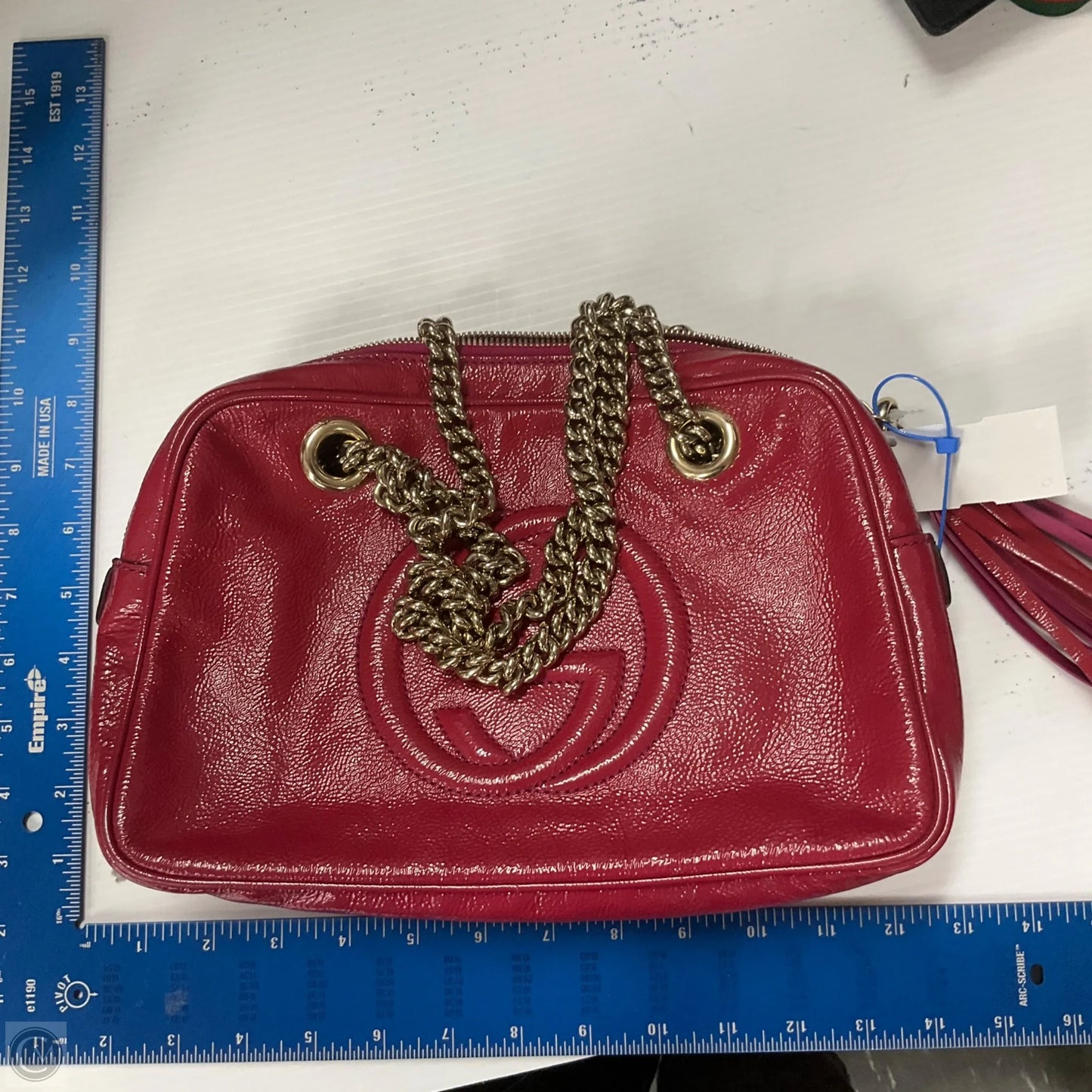 Handbag Luxury Designer By Gucci, Size: Medium