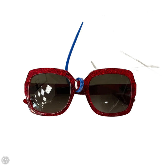 Sunglasses Luxury Designer By Gucci, Size: Medium